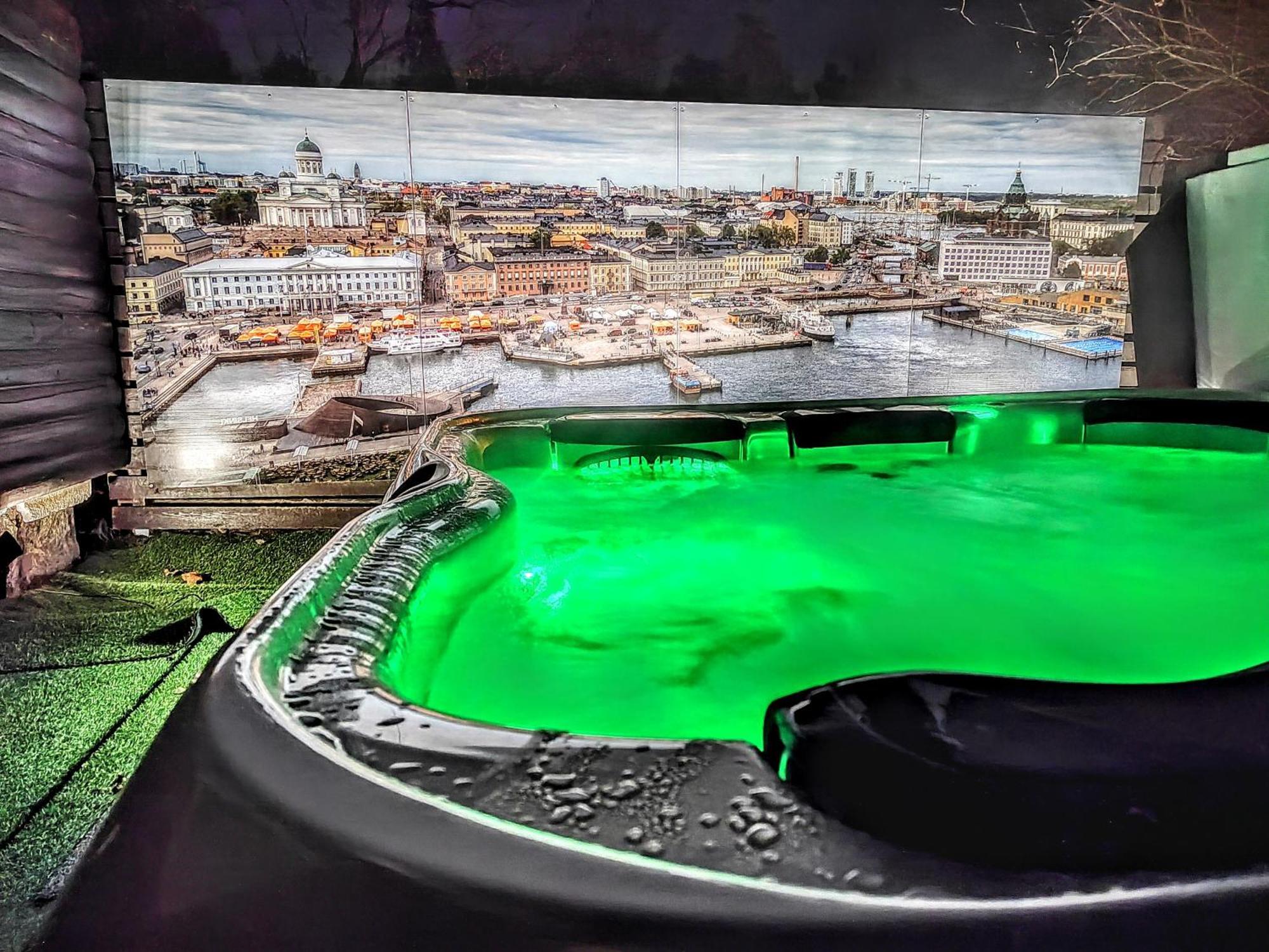 Relax & Recharge - A Unique Suite With A Touch Of Luxury - Hot Tub And Sauna Inspired Decor #Not A Real Sauna# Easy City Access - Direct Train 15 Min To City Хельсинки Экстерьер фото