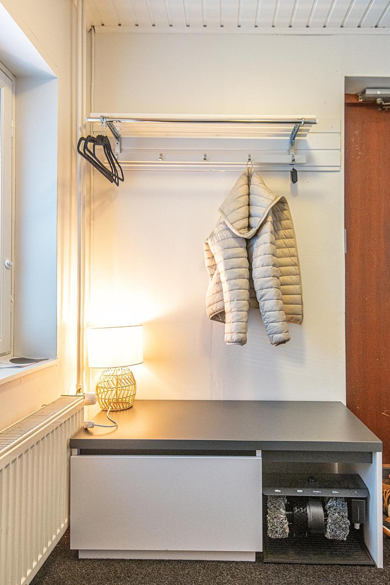 Relax & Recharge - A Unique Suite With A Touch Of Luxury - Hot Tub And Sauna Inspired Decor #Not A Real Sauna# Easy City Access - Direct Train 15 Min To City Хельсинки Экстерьер фото