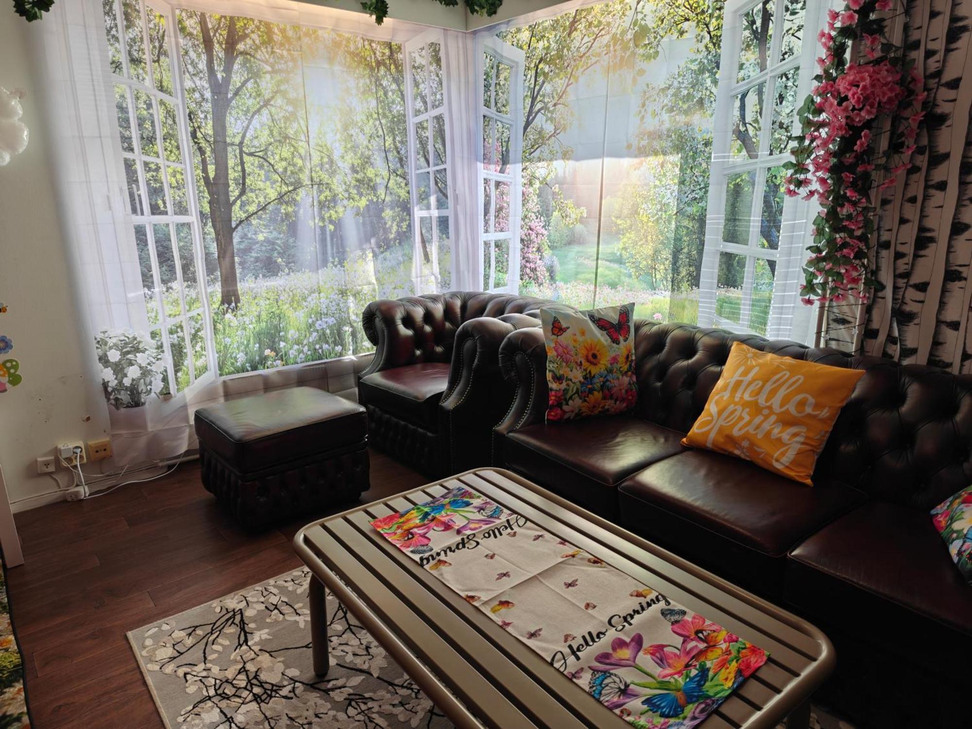 Relax & Recharge - A Unique Suite With A Touch Of Luxury - Hot Tub And Sauna Inspired Decor #Not A Real Sauna# Easy City Access - Direct Train 15 Min To City Хельсинки Экстерьер фото